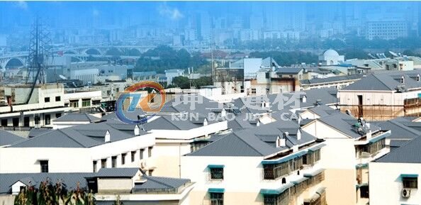 合成樹脂瓦質(zhì)輕承載力強(qiáng)，是平改坡的理想選擇